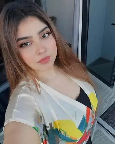Khambhalia Escort